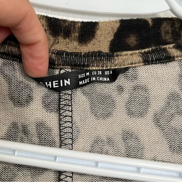 Dress - Picture 5 of 5